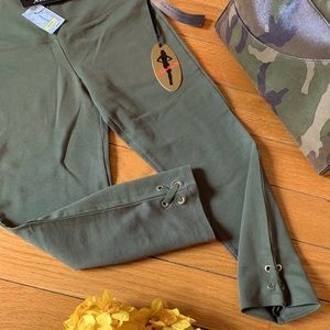 ATHENA MARIE Grommet Legging Small